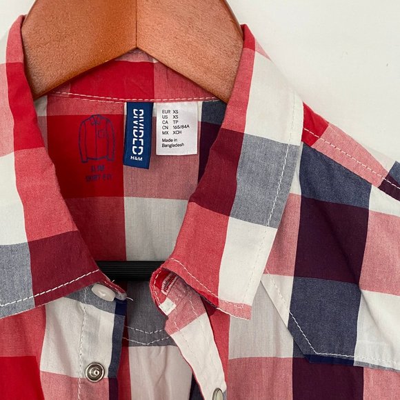 DIVIDED - Mens shirt - Size XS - Picture 1 of 2
